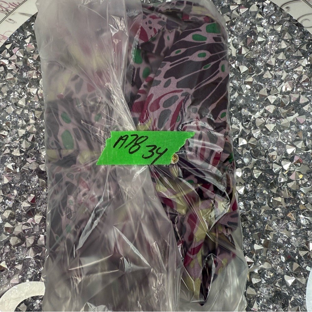Banana Republic blouse long sleeve floral Purple and Green Wrap shirt tie up - Picture 13 of 13